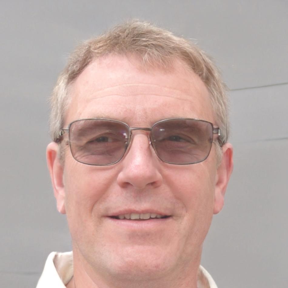 Portrait de Michel Dubois, expert en analyse technique